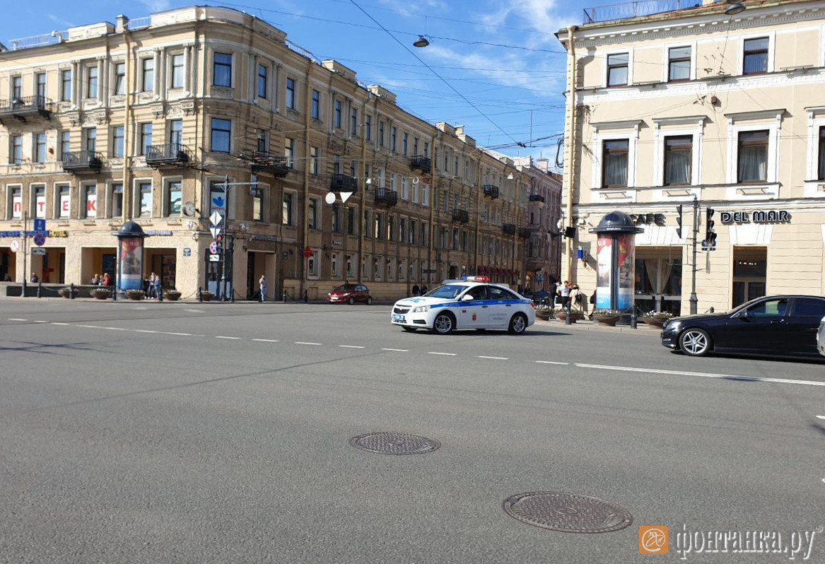 Перекрытый Невский проспект